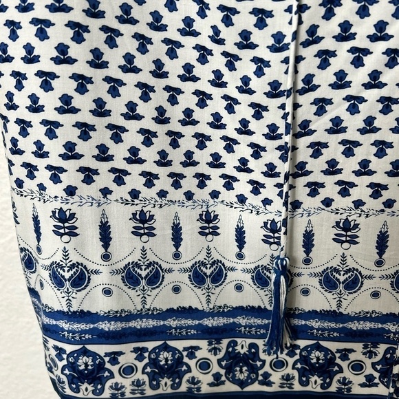 MAX STUDIO WOMEN SLEEVELESS BLUE WHITE BLOUSE 100% RAYON NEW WITH TAGS SMALL - Picture 6 of 6